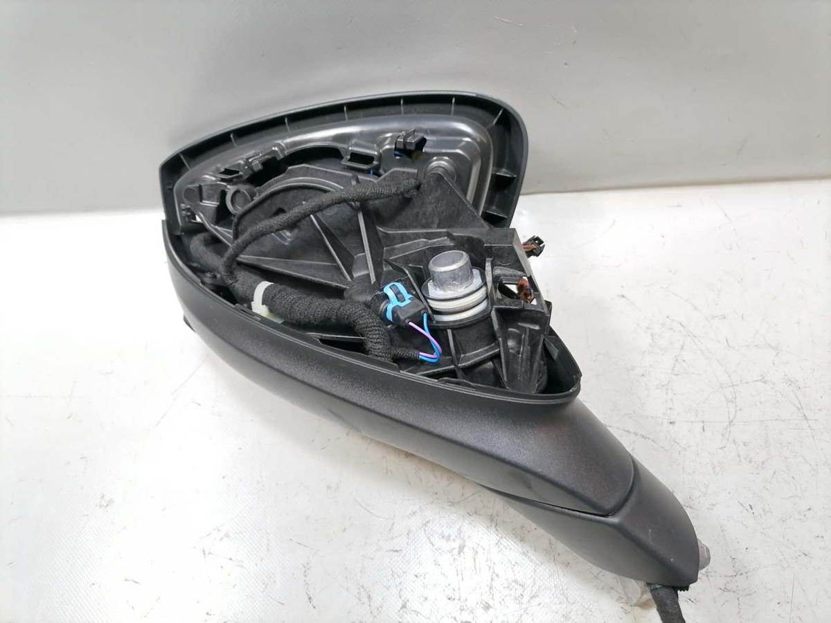 VW Passat B9 Bj.2024 original Au&szlig;enspiegel rechts elektrisch anklappbar